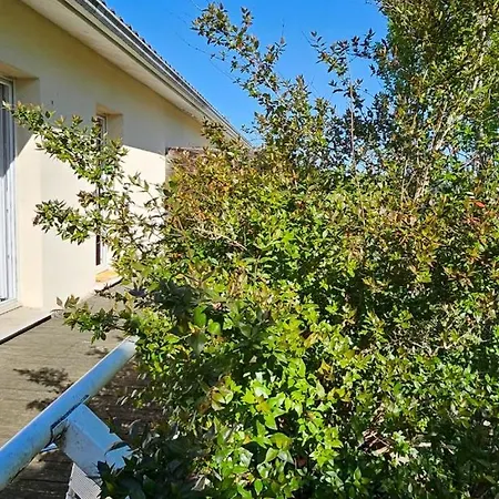 Solaire Duplex Avec Terrasse En Bois Apartmán